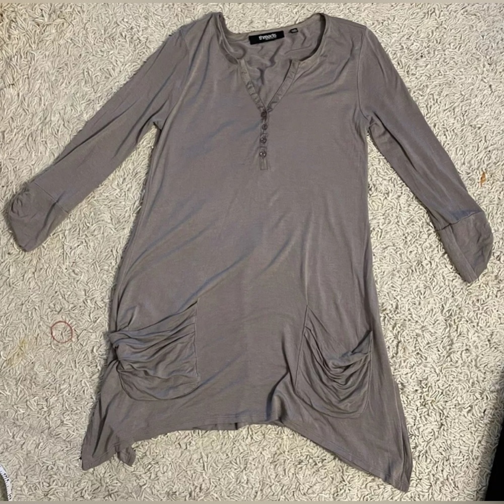 THREADS Saks Fifth Avenue taupe beige 3/4 sleeve long shirt top blouse XS 0